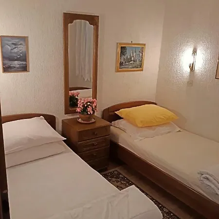 Apartment Beautiful Duska On The